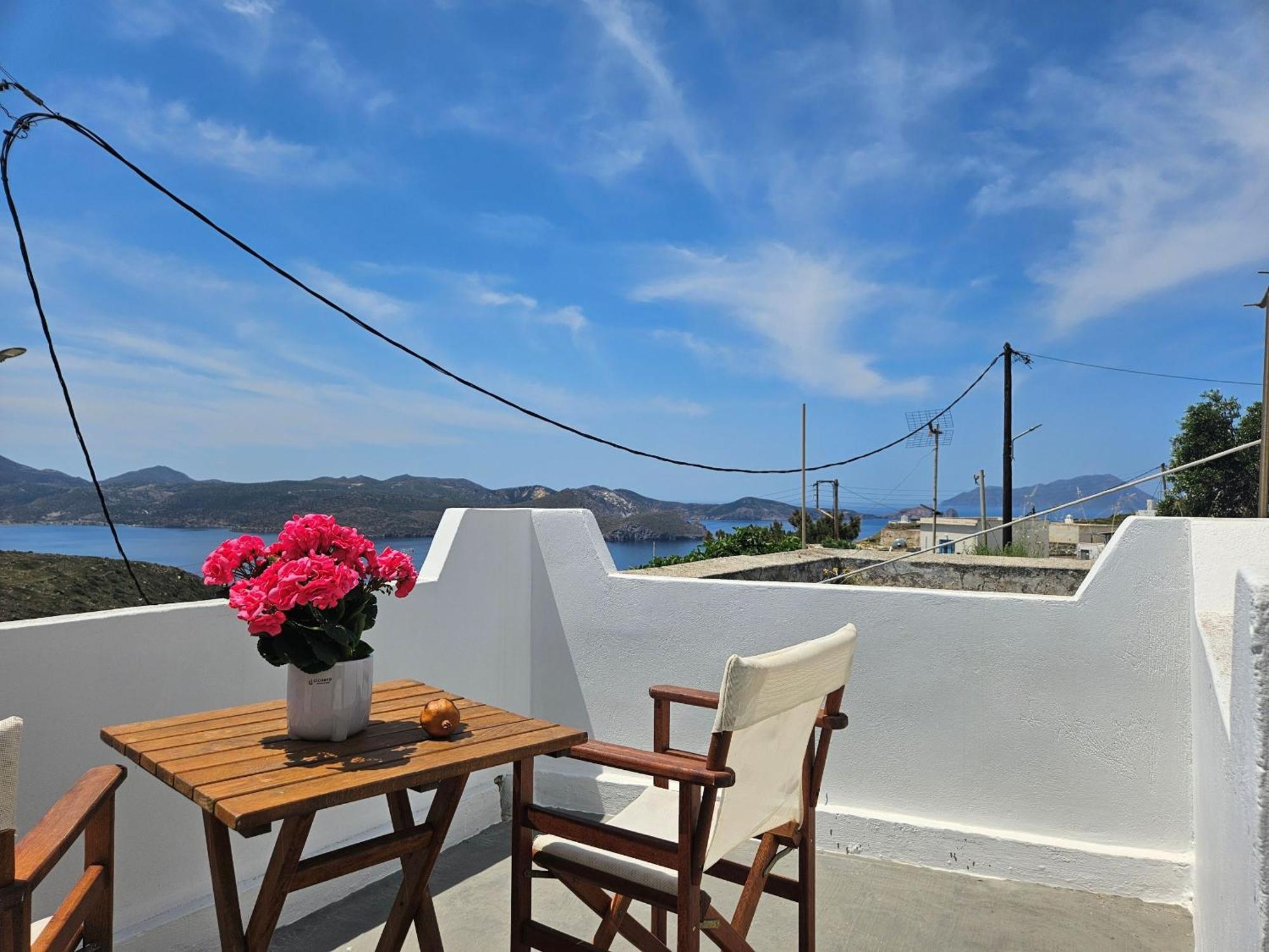 Trypiti Sea View Apartment Extérieur photo